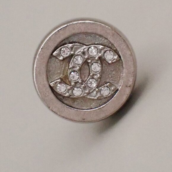 CHANEL CC Logo Rhinestone Stud Earrings F21B Silver France 36RL306 - Picture 4 of 10